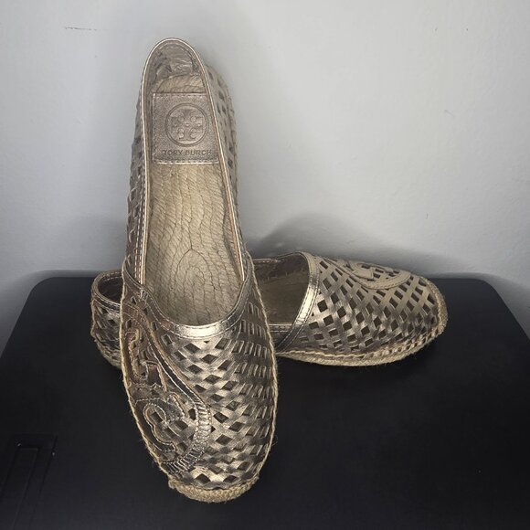 Tory Burch size 7 Metallic Gold Logo Espadrilles Slip-On Flats - Picture 5 of 5